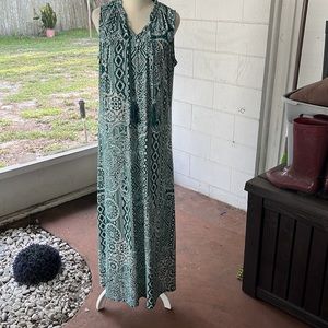Chico’s Green Ethnic inspired wrinkle free Maxi Dress